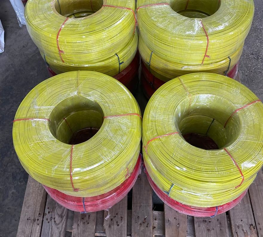 PVC kaplı sarı ve kırmızı tel